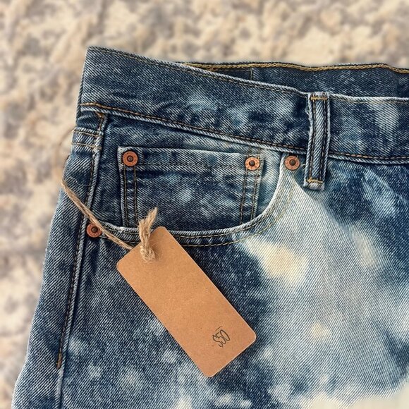 One-of-a-Kind Repurposed Levi 501 Cut-Off Jean Shorts, 90's Acid Wash, - Picture 2 of 9